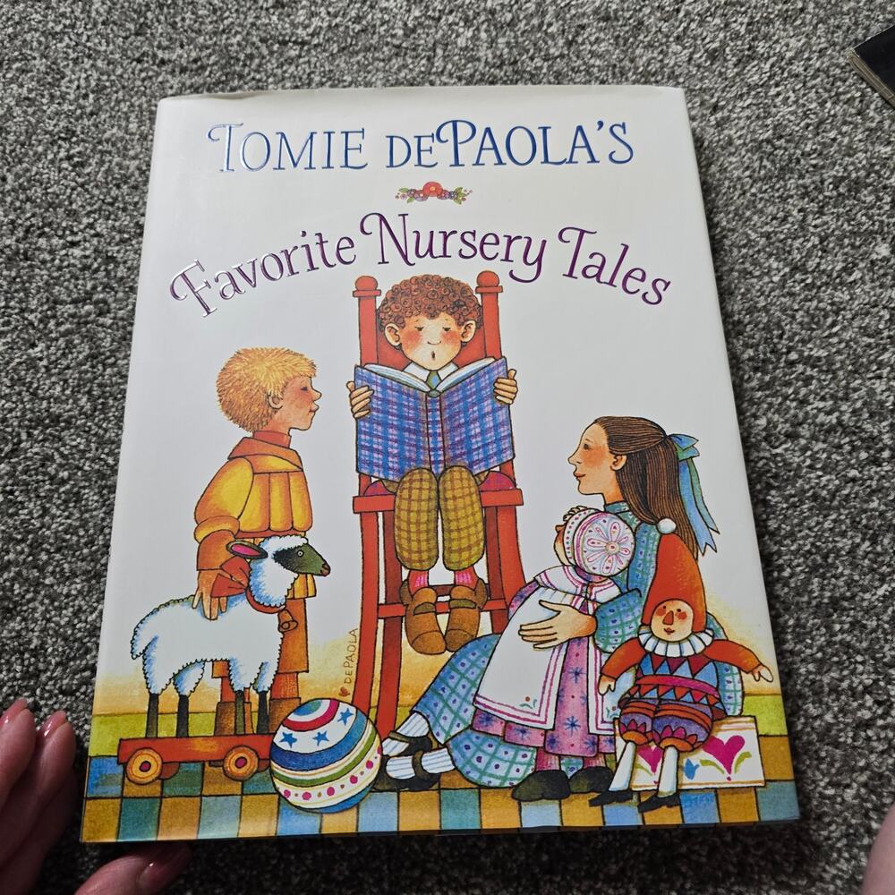 86 Favorite Nursery Tales by Tomie De Paola's